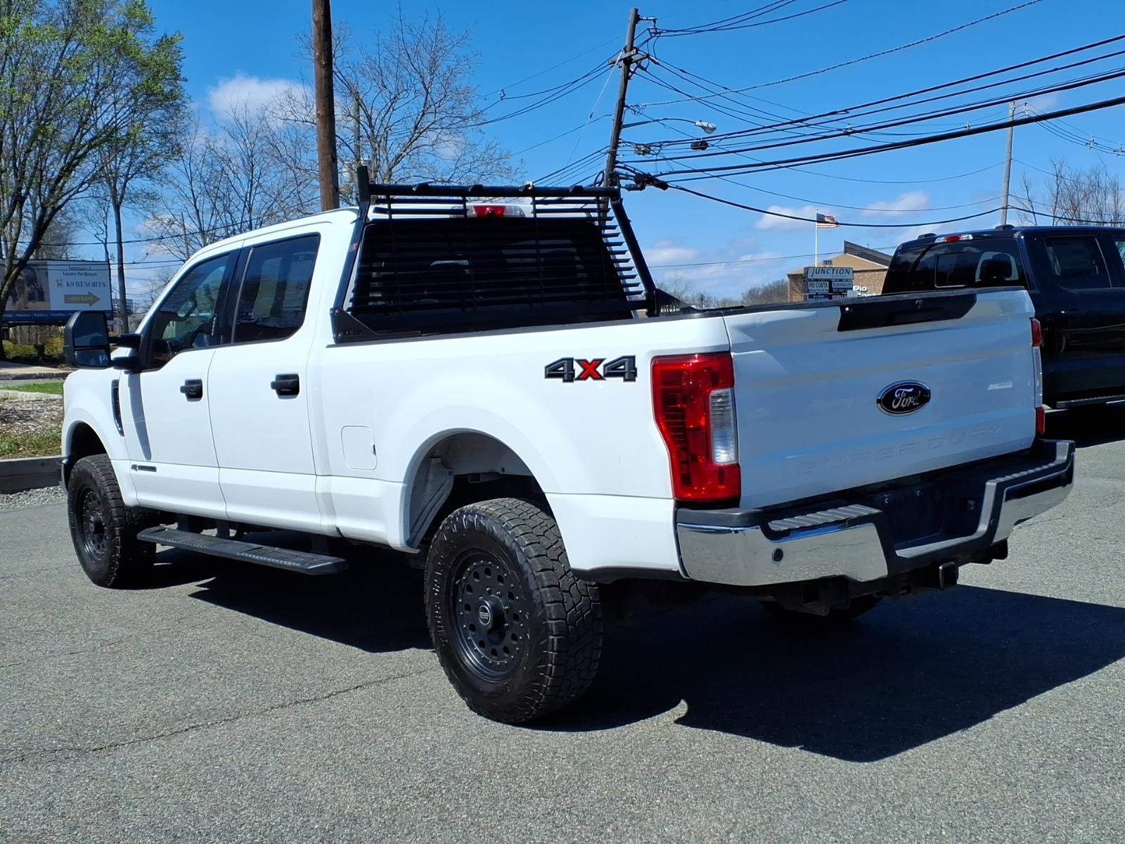 Used 2019 Ford F250 XLT w/ XLT Value Package image 4