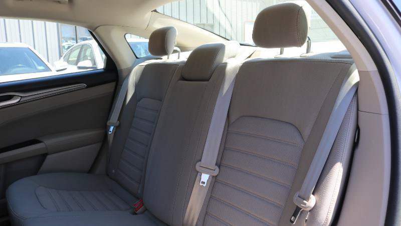 Used 2020 Ford Fusion SE w/ Fleet SE Value Package FWD image 22