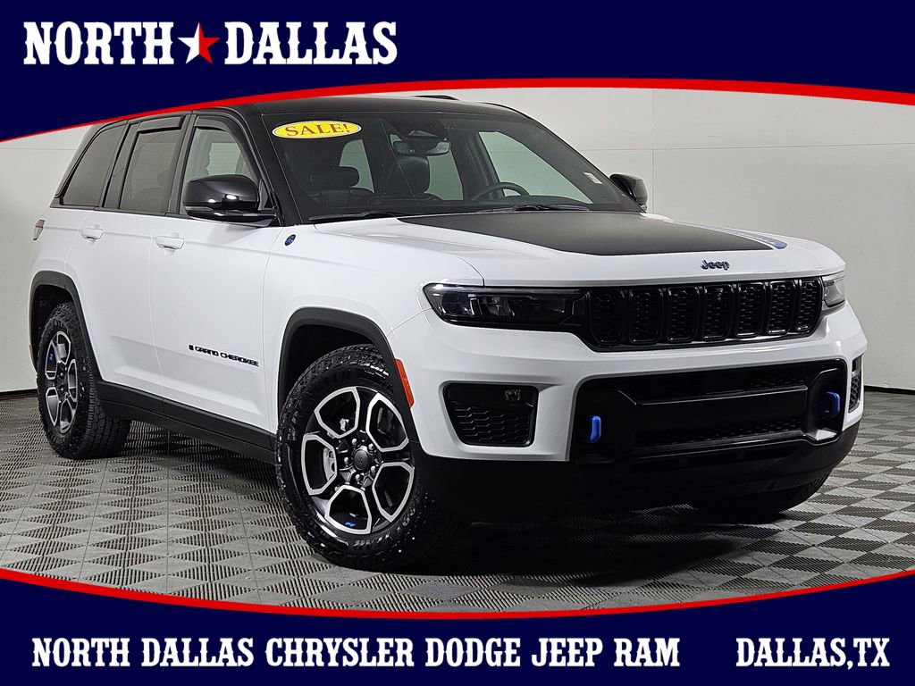 Used 2022 Jeep Grand Cherokee Trailhawk image 1