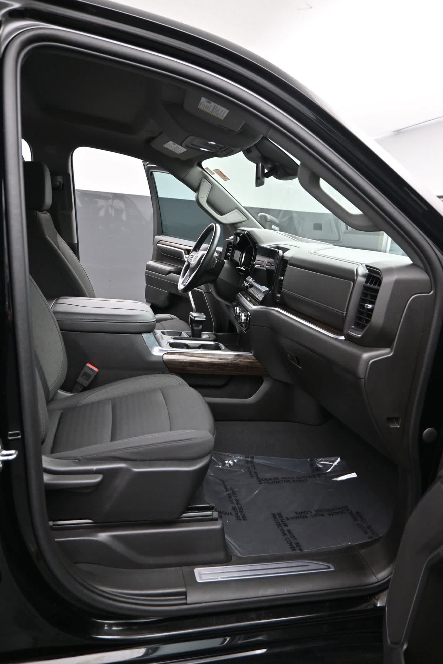 Used 2023 GMC Sierra 1500 Elevation AWD/4WD image 17