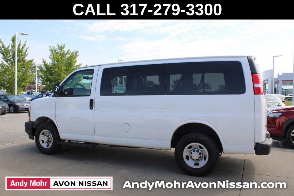 Used 2021 Chevrolet Express 2500 LS w/ Driver Convenience Package RWD image 4