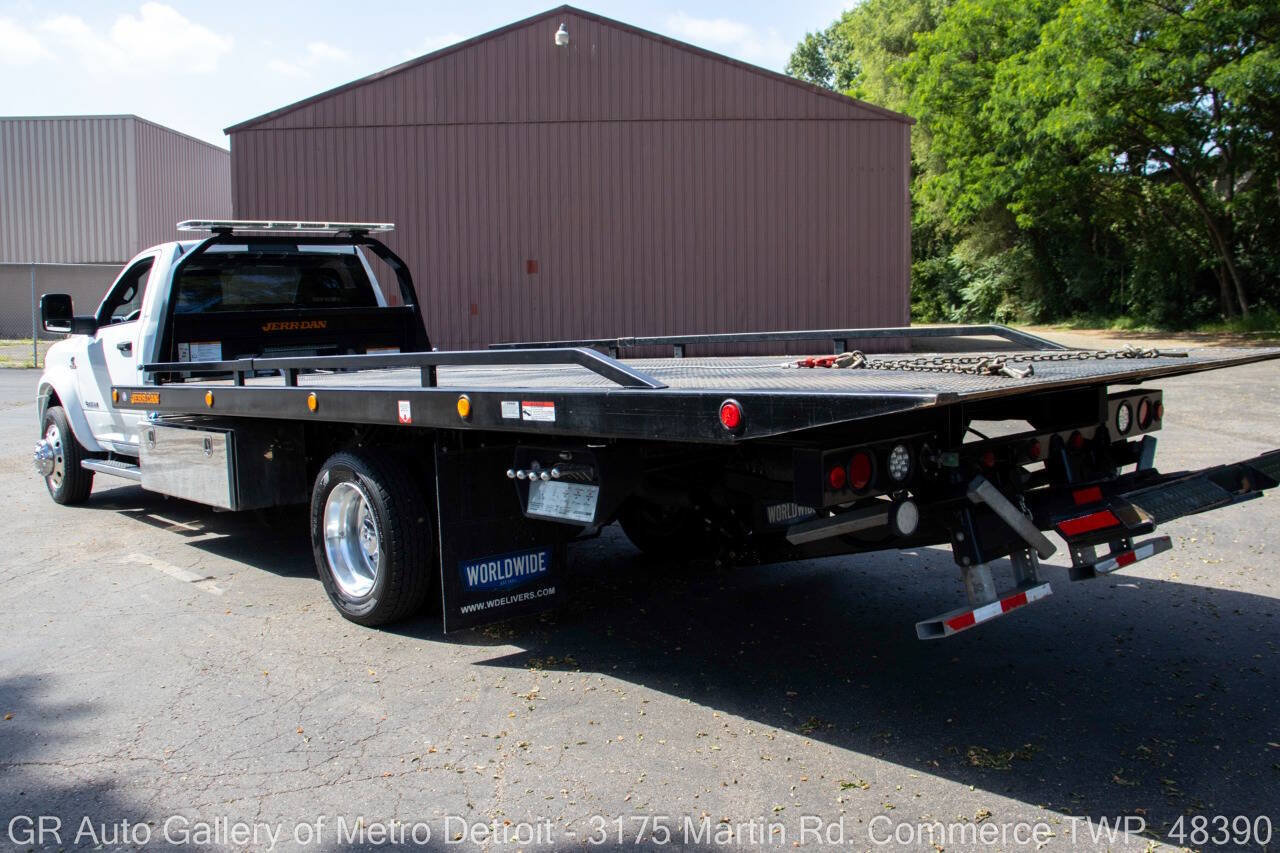 Used 2024 RAM 5500 SLT w/ Quick Order Package 2YG SLT AWD/4WD image 20