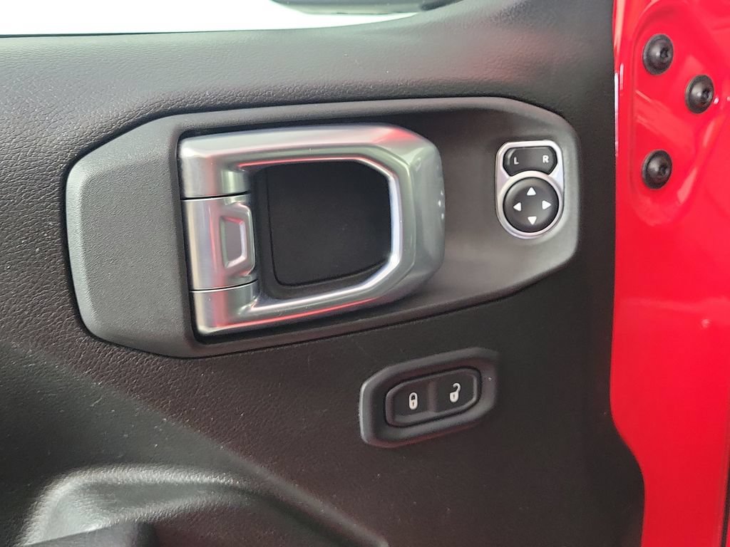 Used 2025 Jeep Wrangler Unlimited Sport AWD/4WD image 16