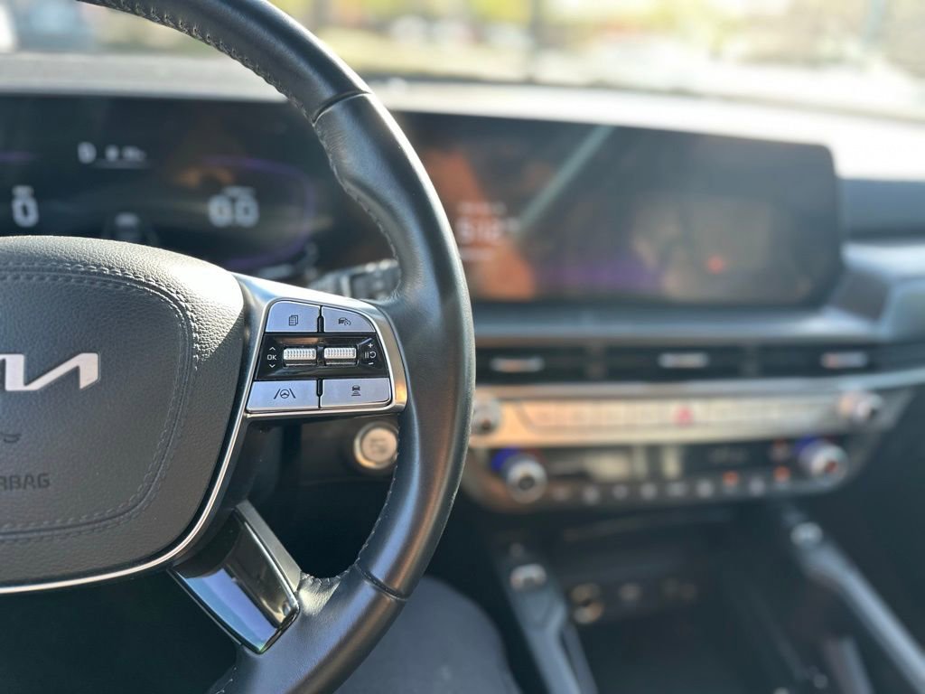 Used 2025 Kia Telluride S image 8