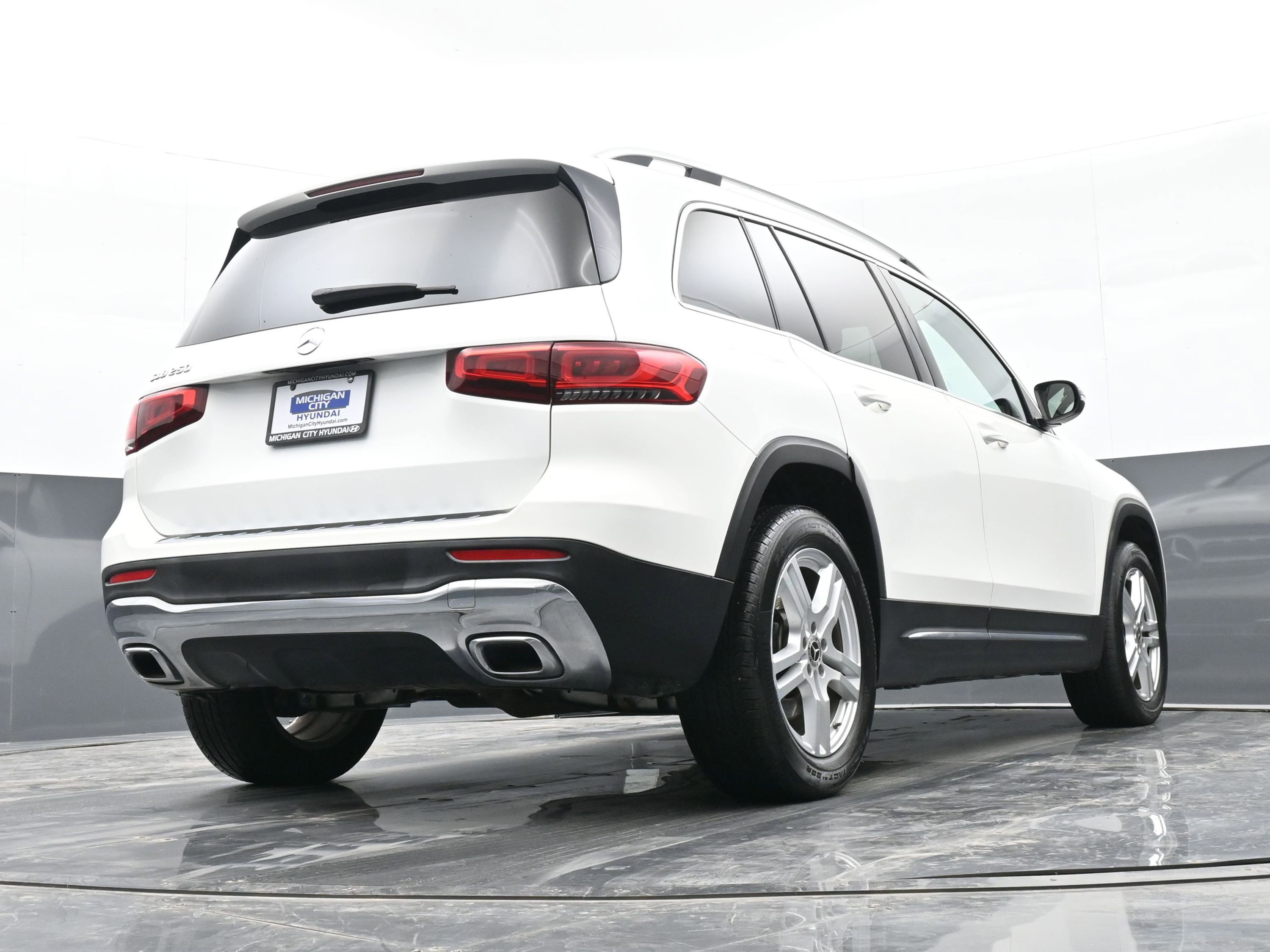 Used 2020 Mercedes-Benz GLB 250 image 41