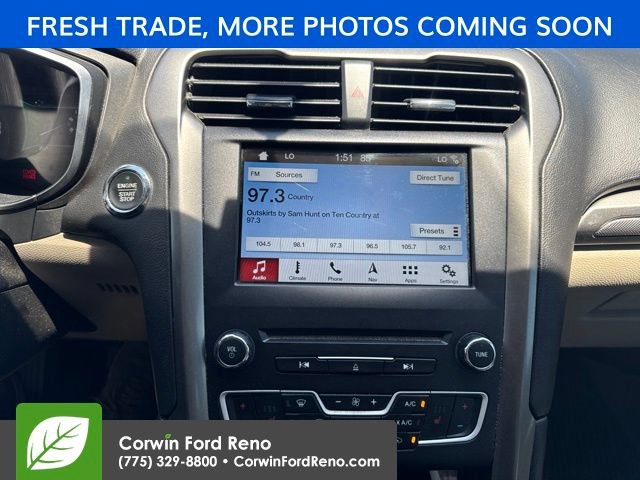 Certified 2017 Ford Fusion SE w/ Fusion SE Technology Package FWD image 18