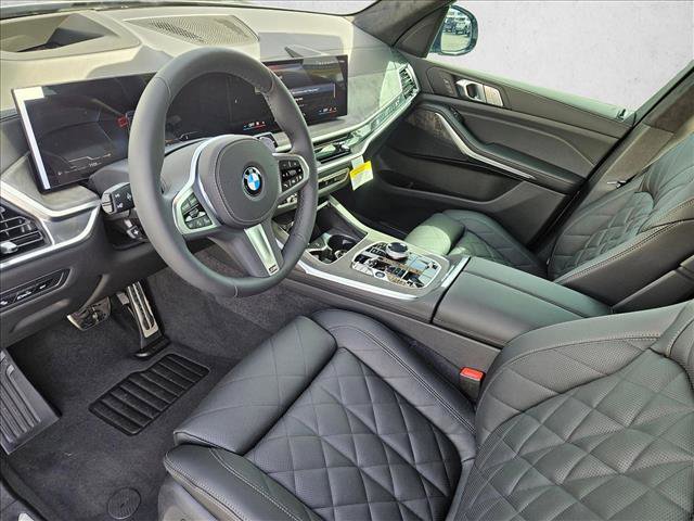 New 2026 BMW X7 xDrive40i image 3