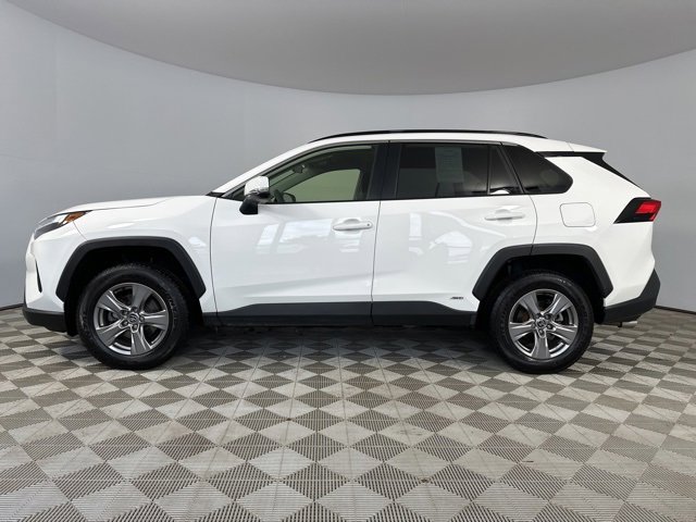 Used 2023 Toyota RAV4 LE image 4
