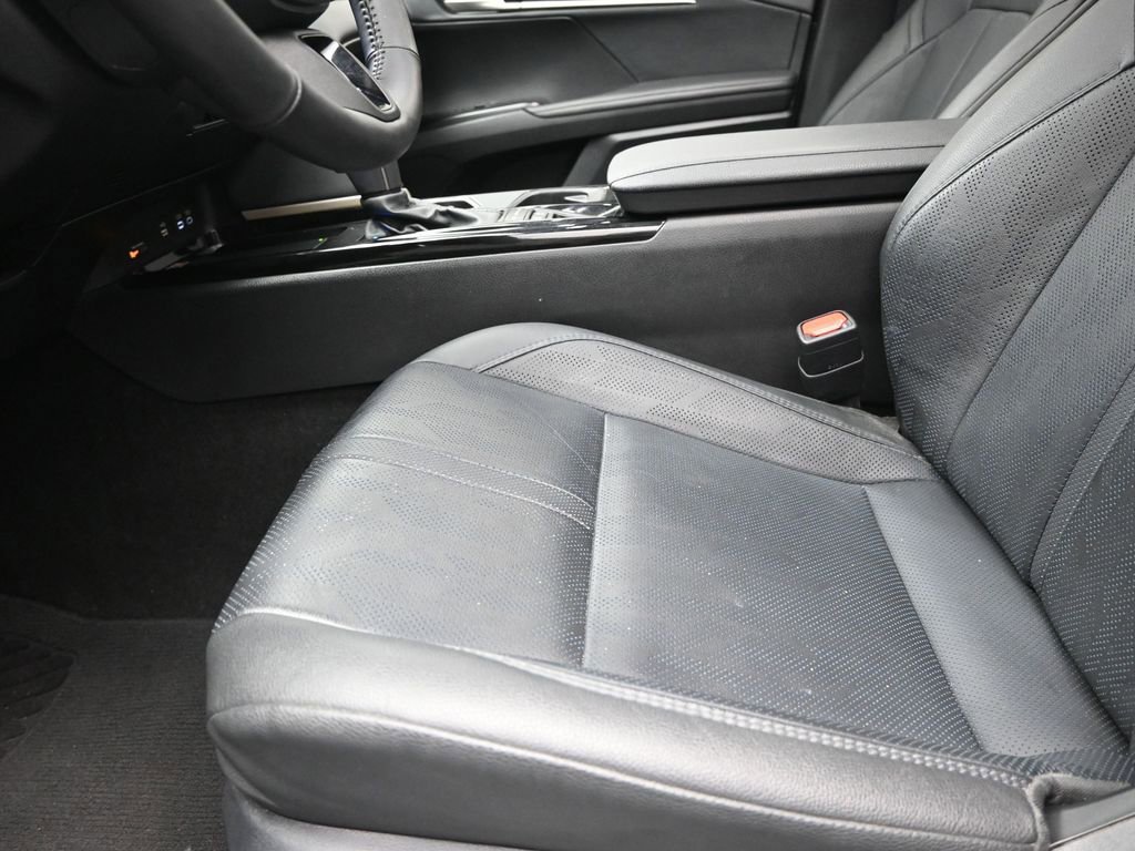 Used 2025 Toyota Camry XSE w/ Premium Plus Package image 13