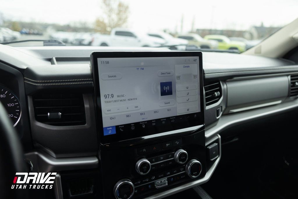 Used 2024 Ford Expedition Max XLT image 30