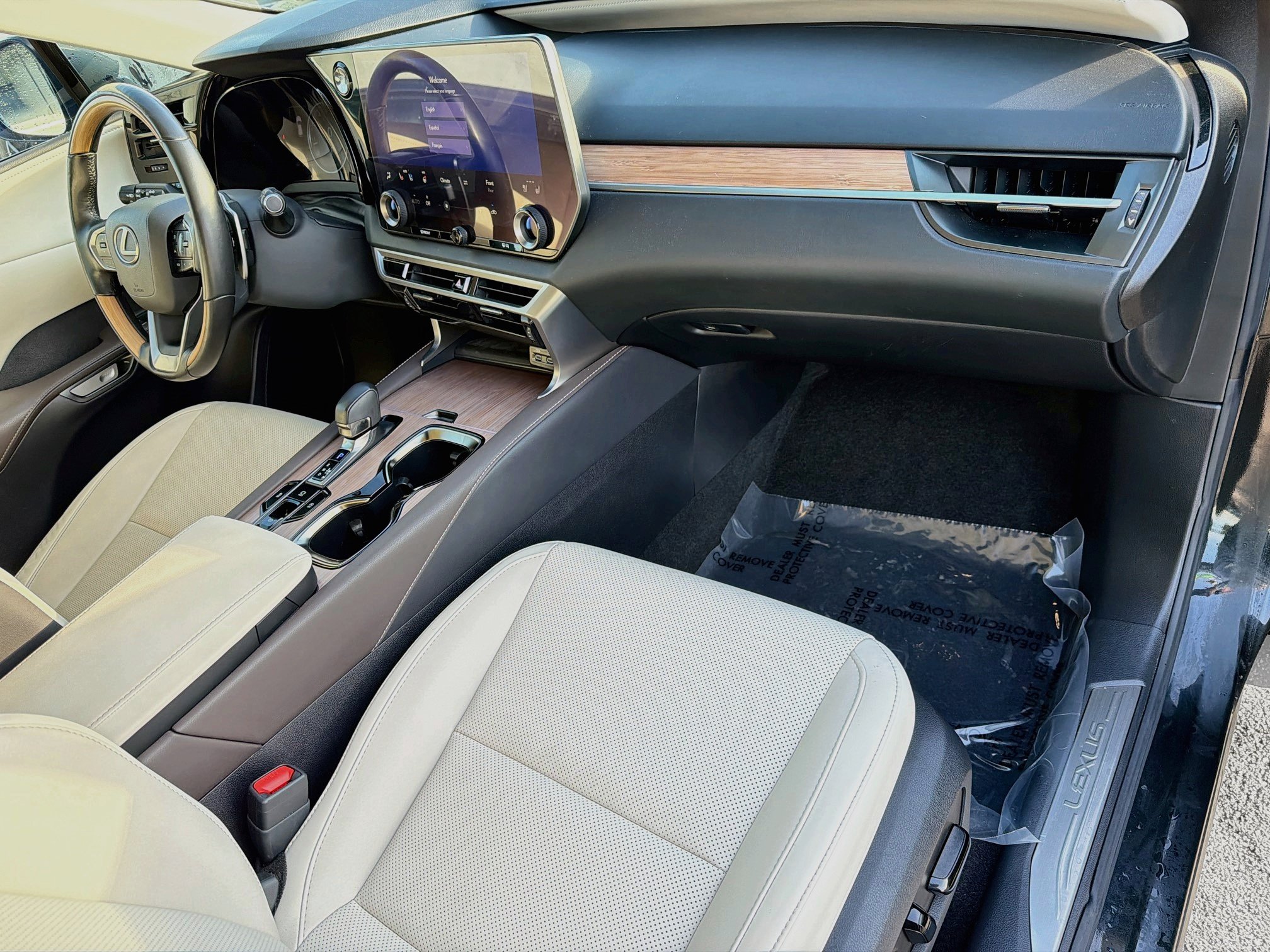 Used 2024 Lexus RX 350 Premium w/ Cold Area Package FWD image 14