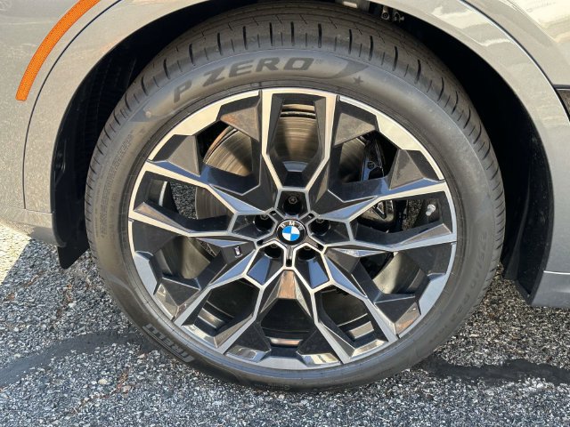 New 2027 BMW X7 xDrive40i w/ Executive Package AWD/4WD image 7