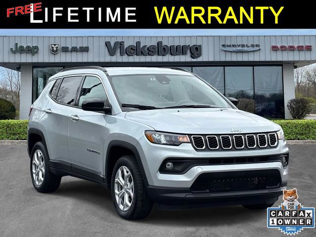 Used 2024 Jeep Compass Latitude image 1