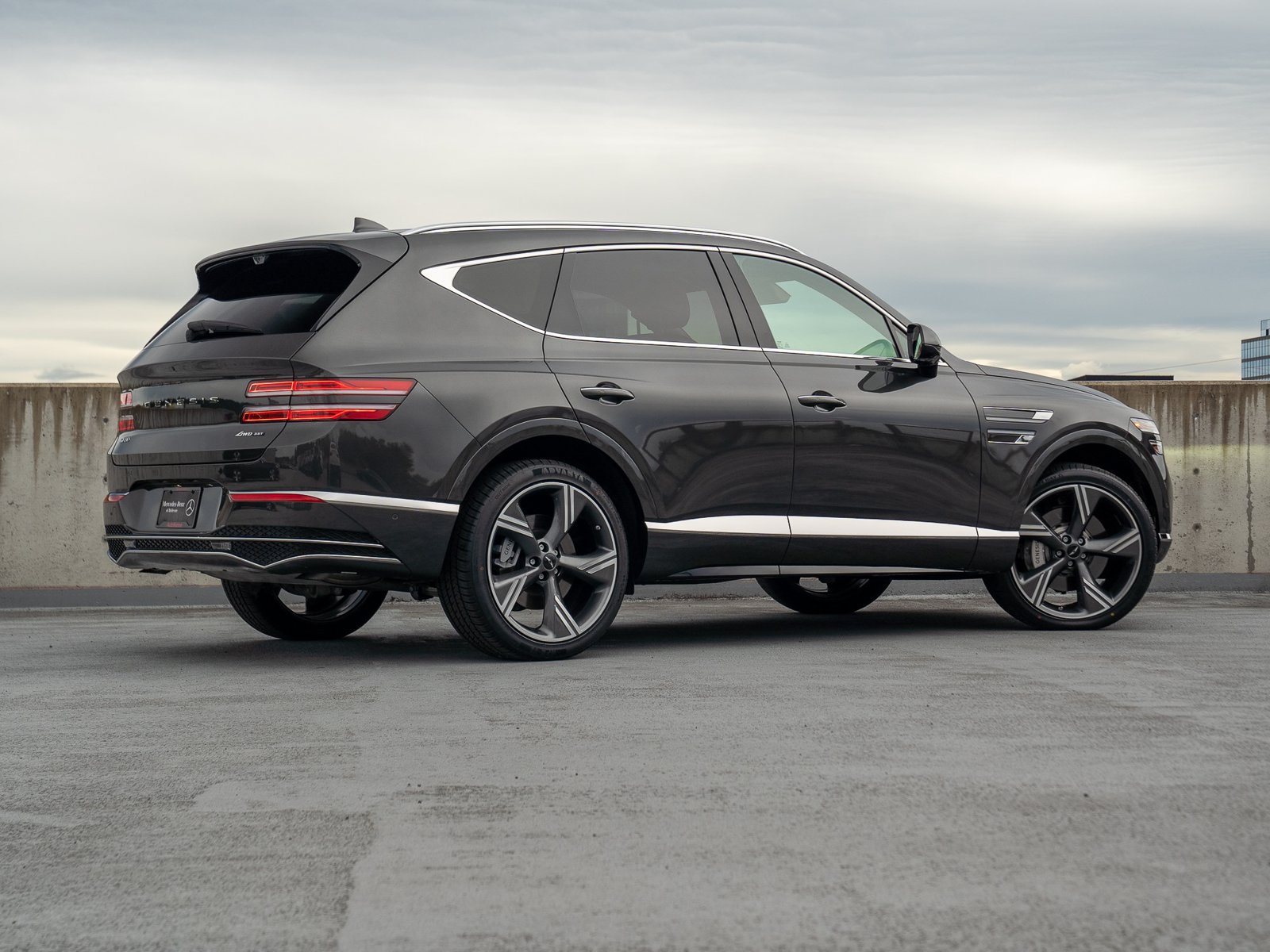 Used 2025 Genesis GV80 3.5T Prestige AWD/4WD image 4
