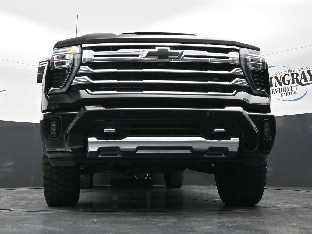 Used 2024 Chevrolet Silverado 2500 High Country w/ High Country Premium Package AWD/4WD image 18