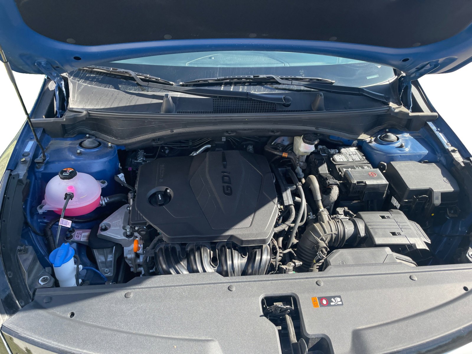 Used 2025 Kia Sportage EX image 6