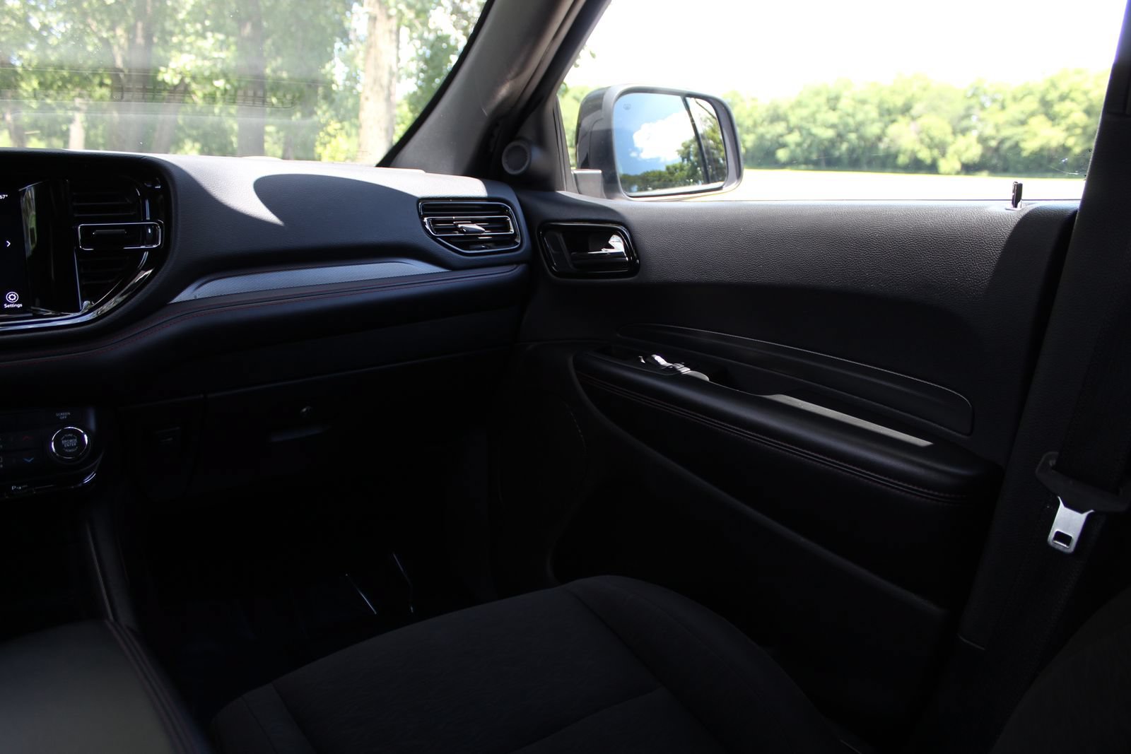 Used 2023 Dodge Durango GT AWD/4WD image 12