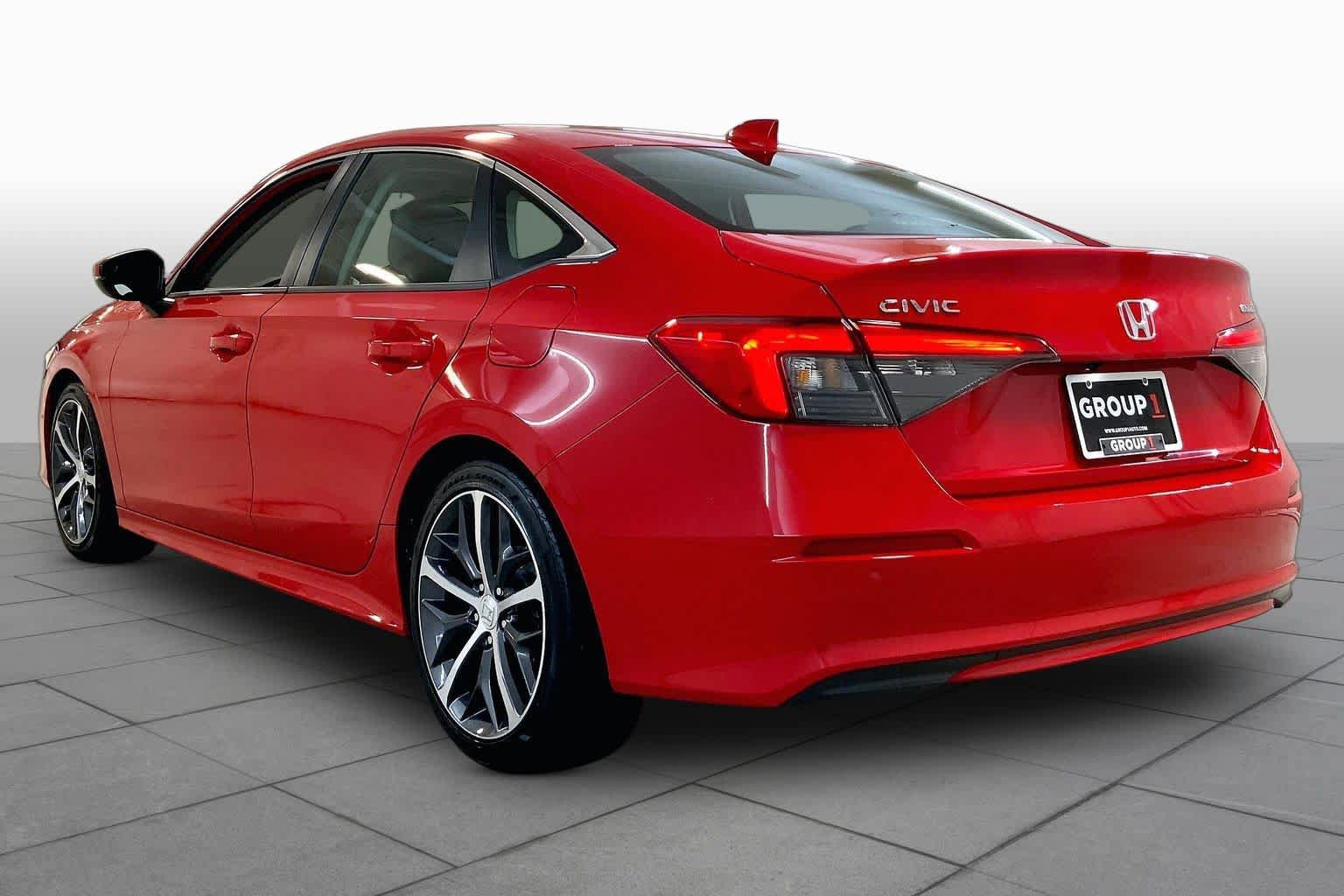 Used 2022 Honda Civic Touring image 11
