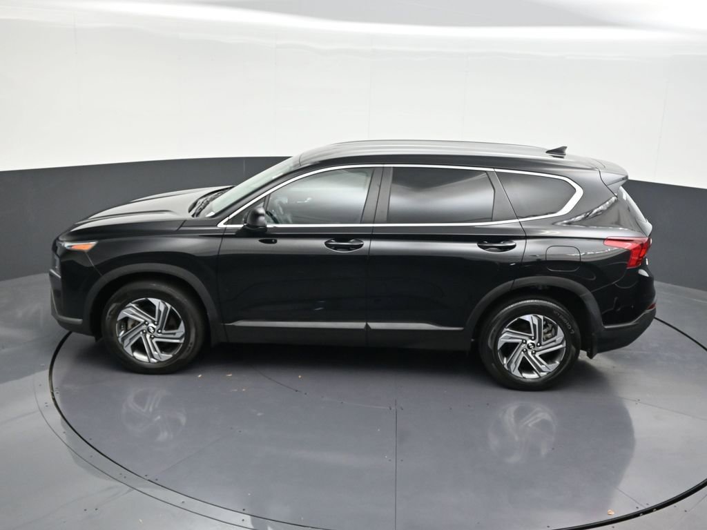 Used 2023 Hyundai Santa Fe SE image 16