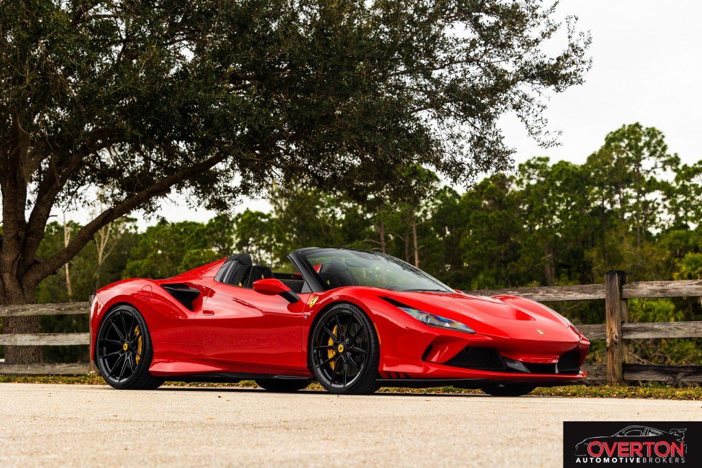 Used 2022 Ferrari F8 Tributo image 1