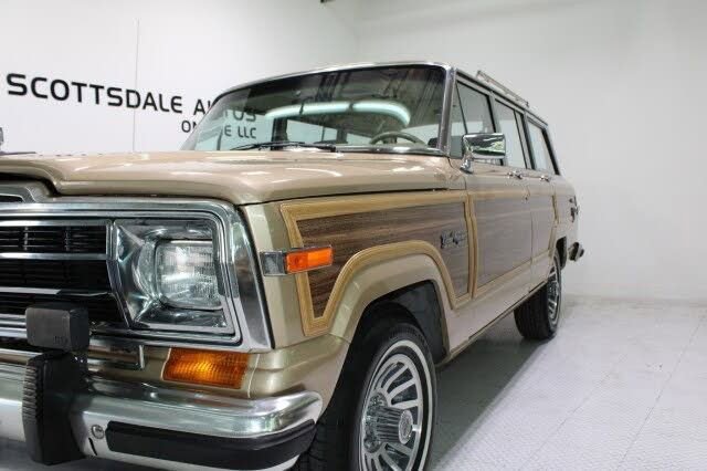 Used 1989 Jeep Grand Wagoneer image 35