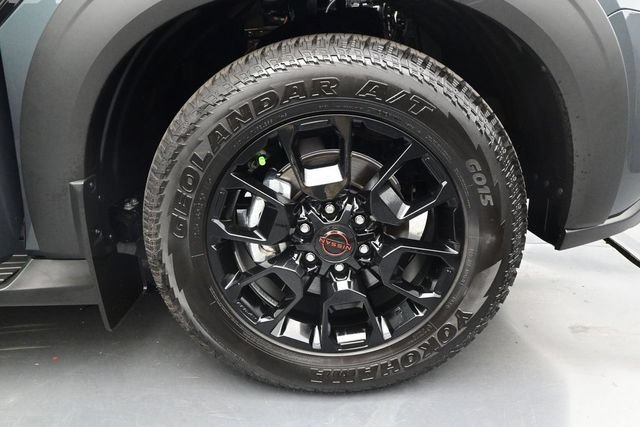 Used 2025 Nissan Armada PRO-4X w/ Pro-4X Premium Package AWD/4WD image 19