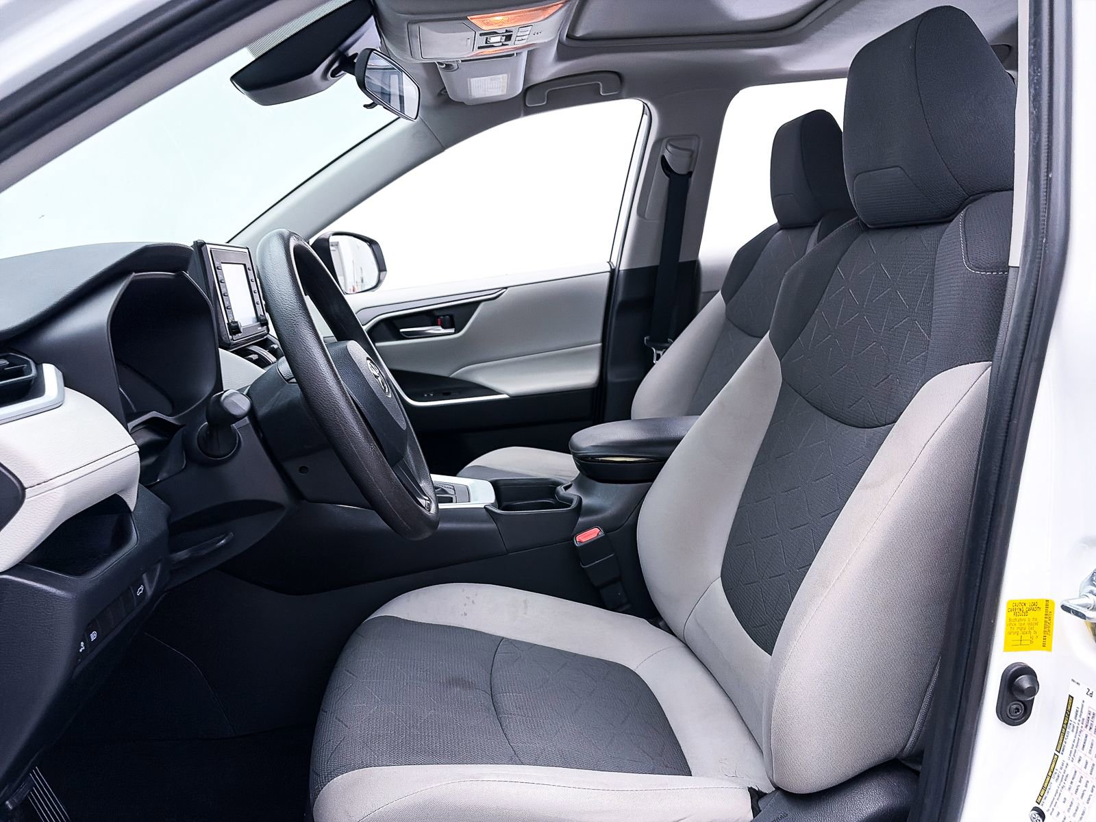 Used 2020 Toyota RAV4 XLE w/ Convenience Package image 14