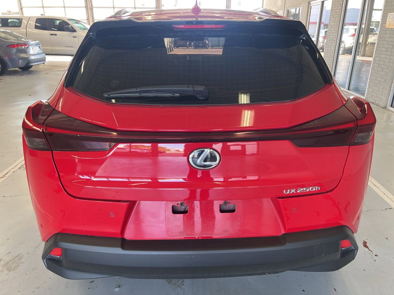 Used 2024 Lexus UX 250h FWD image 5