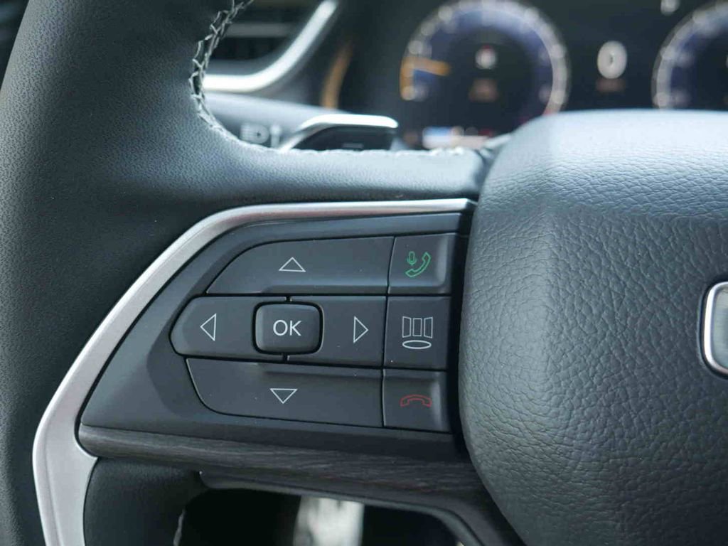 New 2025 Jeep Grand Cherokee Limited image 43