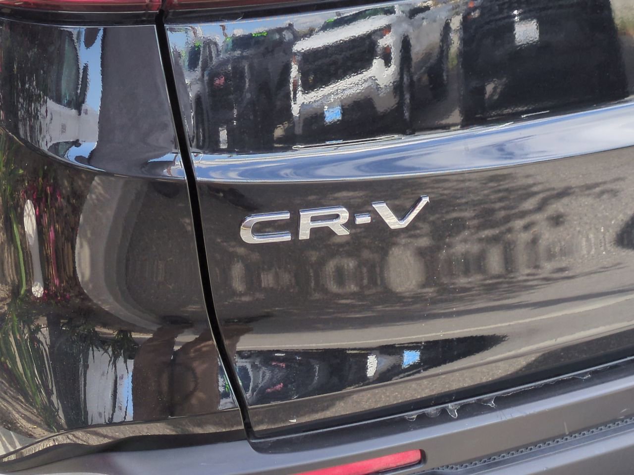 Used 2025 Honda CR-V LX image 30