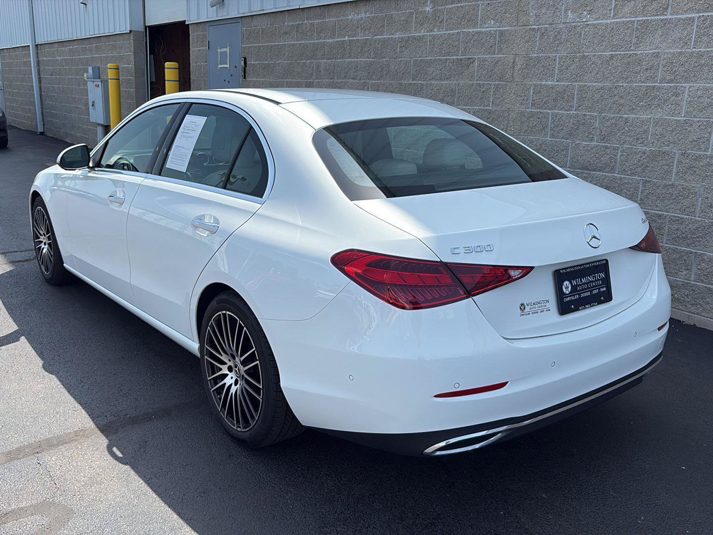 Used 2025 Mercedes-Benz C 300 4MATIC Sedan image 38