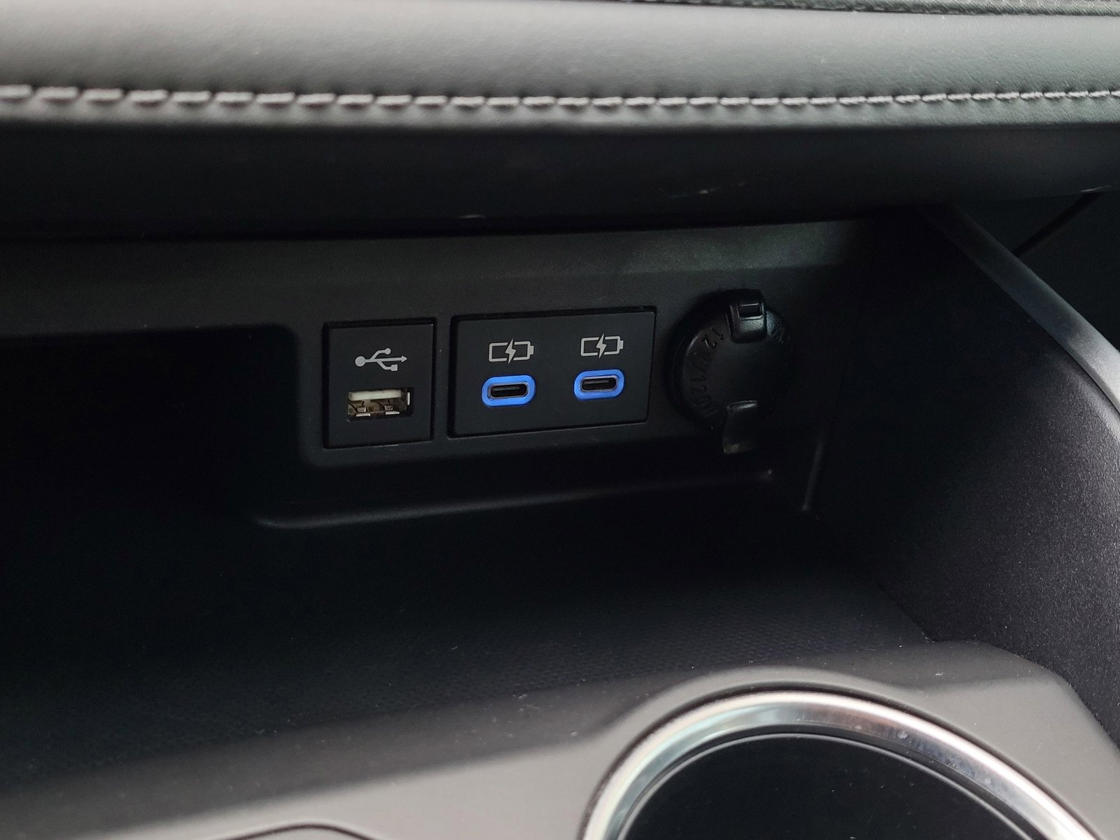 Certified 2022 Toyota Highlander XLE image 20