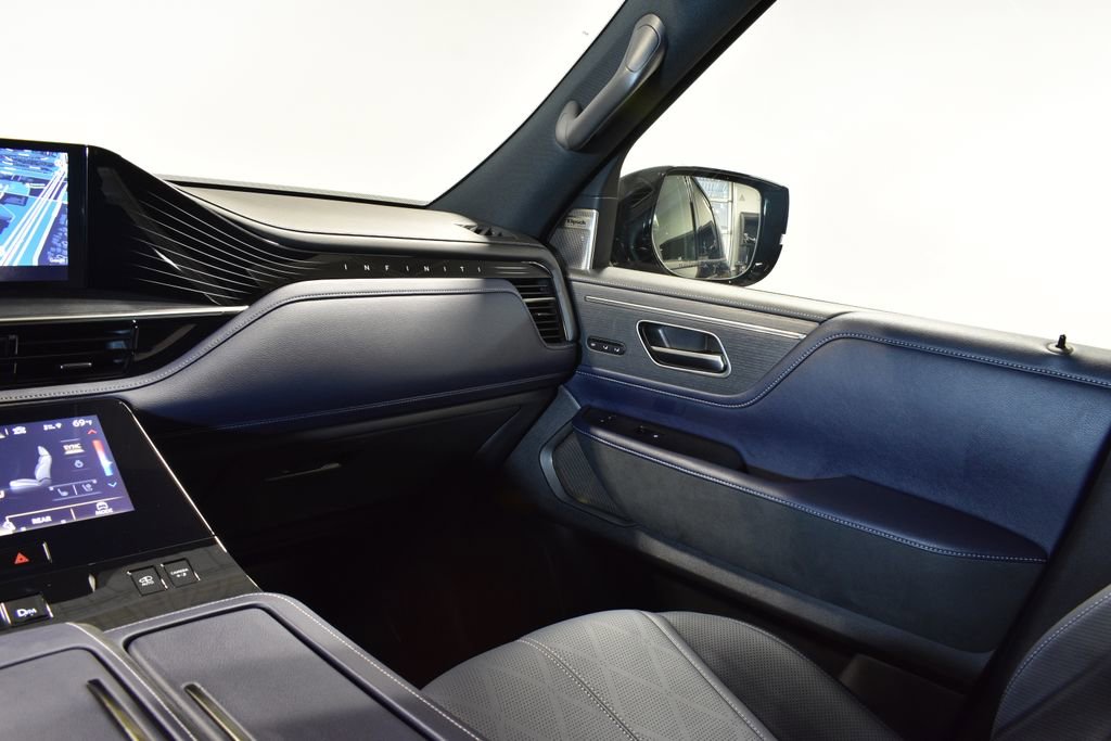 Used 2026 INFINITI QX80 4WD w/ Sport Exterior Package image 14