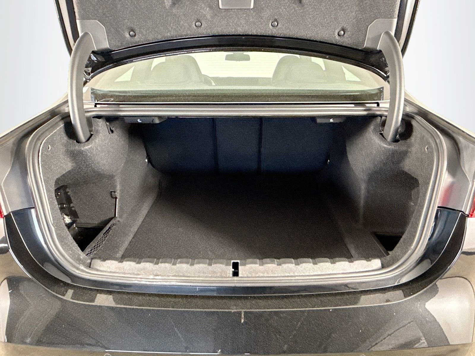 Used 2026 BMW M4 Competition w/ Executive Package RWD image 27