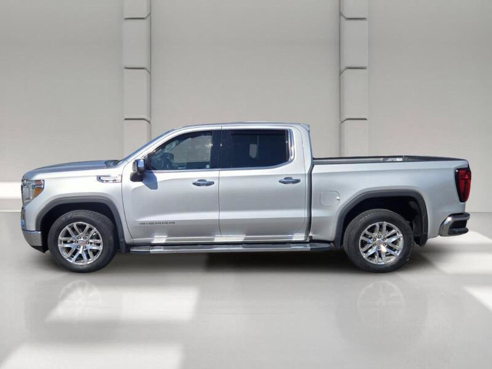 Used 2022 GMC Sierra 1500 SLT RWD image 4