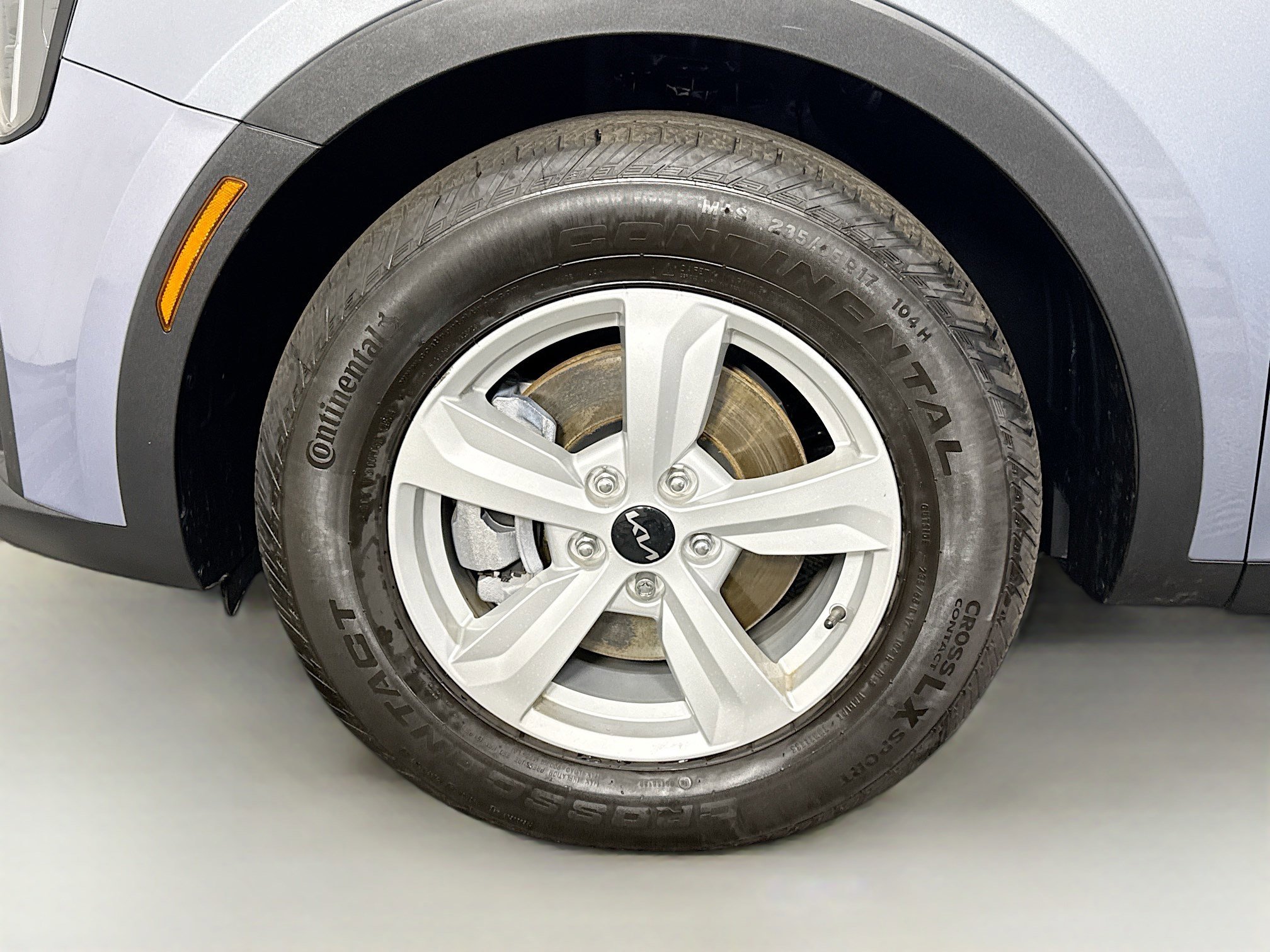 Used 2025 Kia Sorento LX image 38