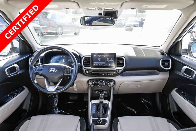 Certified 2023 Hyundai Venue SEL image 12