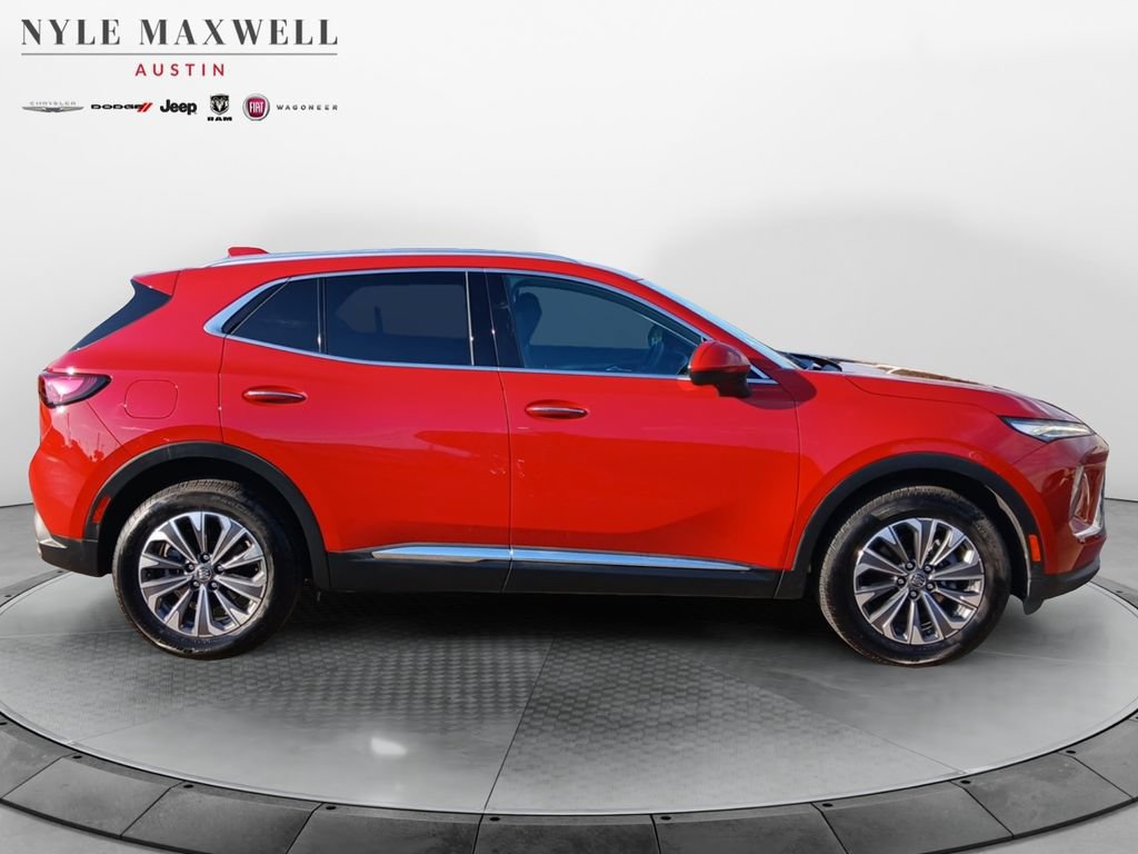 Used 2025 Buick Envision Preferred AWD/4WD image 17