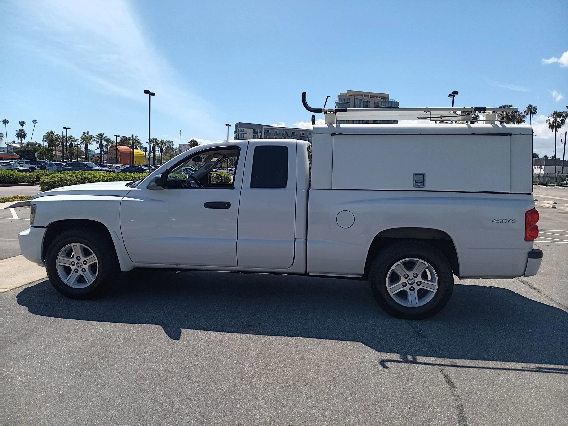 Used 2011 Dodge Dakota Big Horn w/ Skid Plate Group AWD/4WD image 5