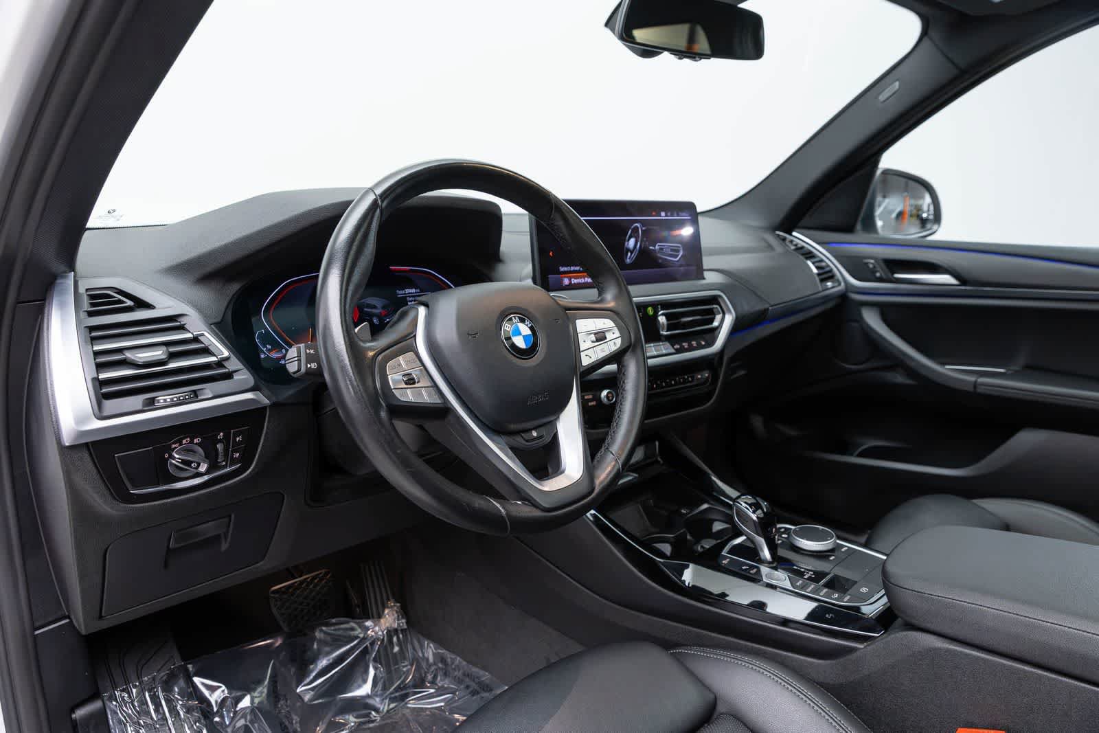 Used 2022 BMW X3 xDrive30i w/ Premium Package AWD/4WD image 2