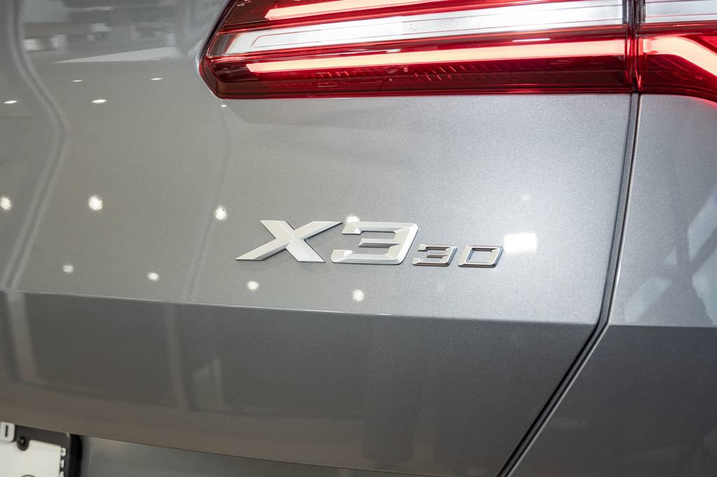 New 2026 BMW X3 xDrive30i w/ Convenience Package AWD/4WD image 13