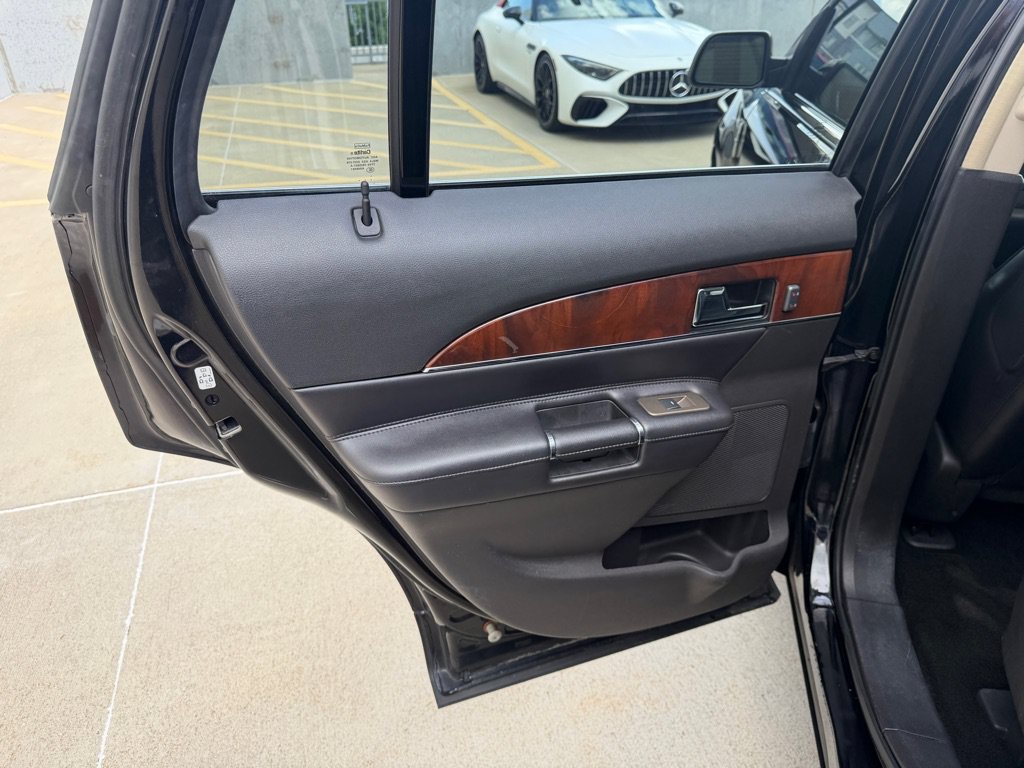 Used 2012 Lincoln MKX FWD image 19