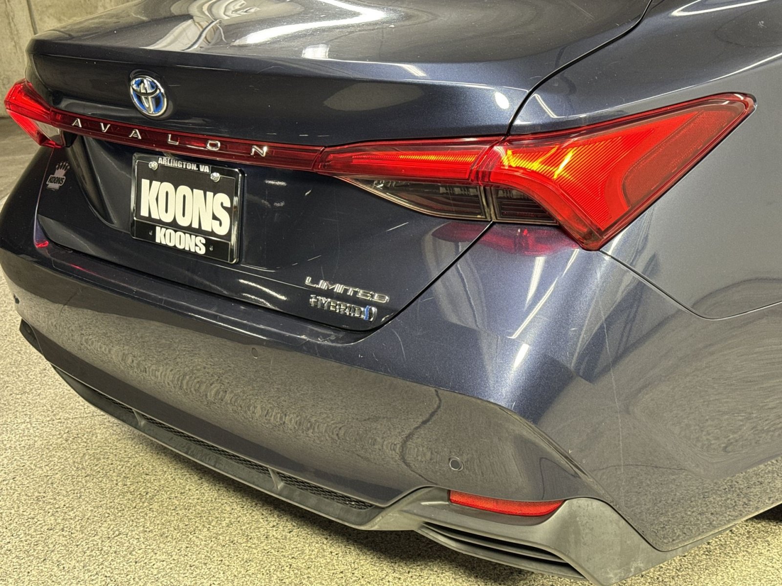 Used 2020 Toyota Avalon Limited w/ Advanced Safety Package FWD image 39