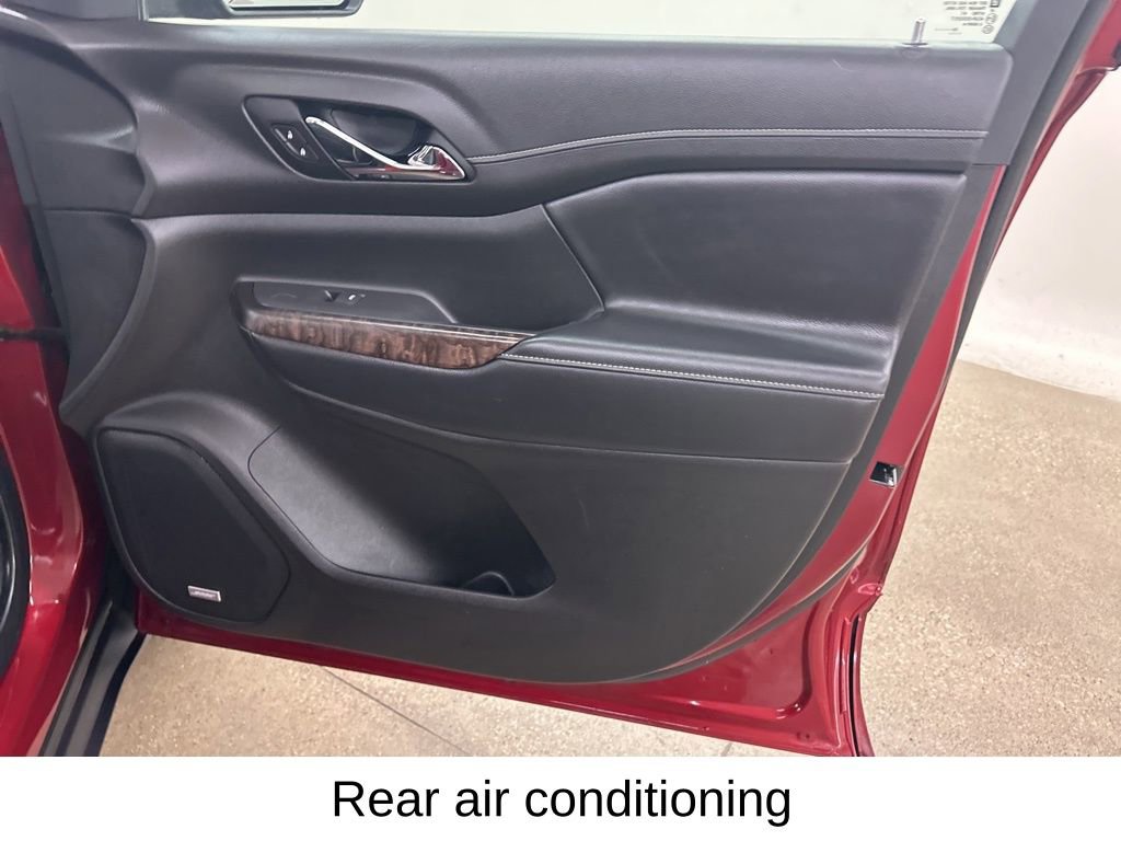 Used 2020 GMC Acadia Denali w/ Denali Ultimate Package image 21