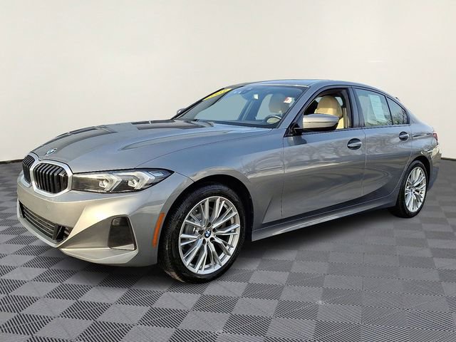 Used 2023 BMW 330i xDrive Sedan w/ Premium Package image 3