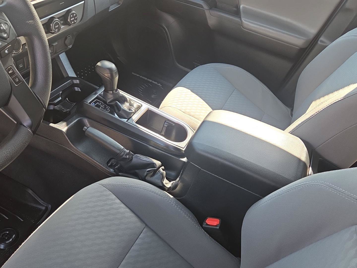 Used 2020 Toyota Tacoma SR AWD/4WD image 20