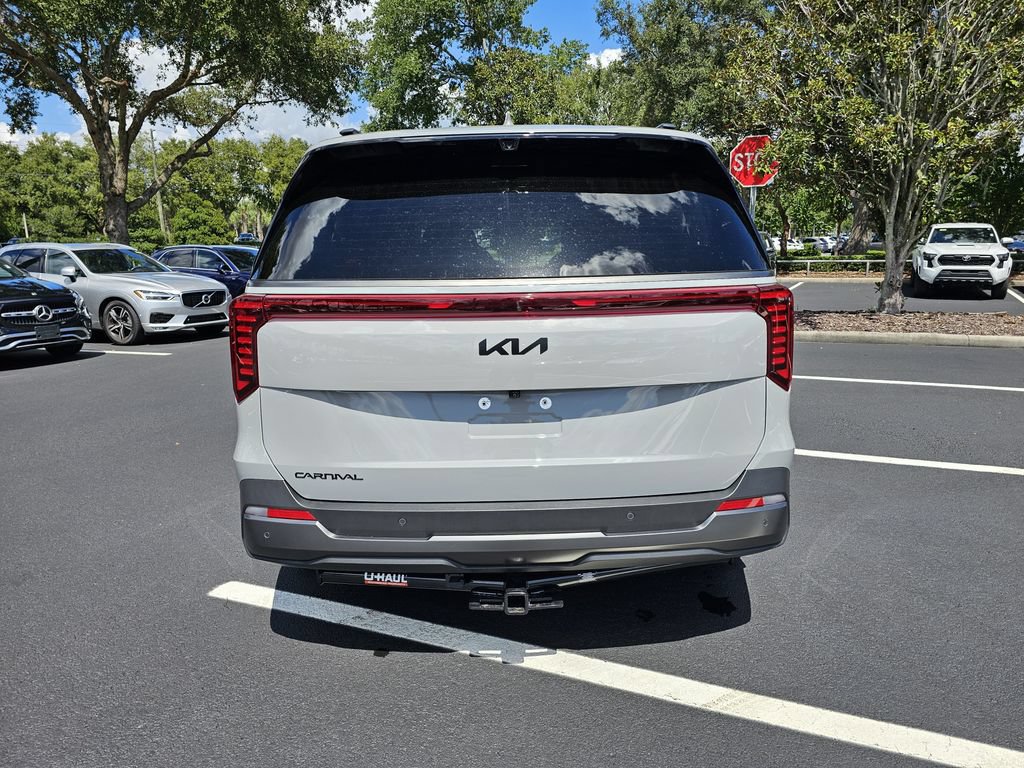 Used 2026 Kia Carnival SX Prestige FWD image 4