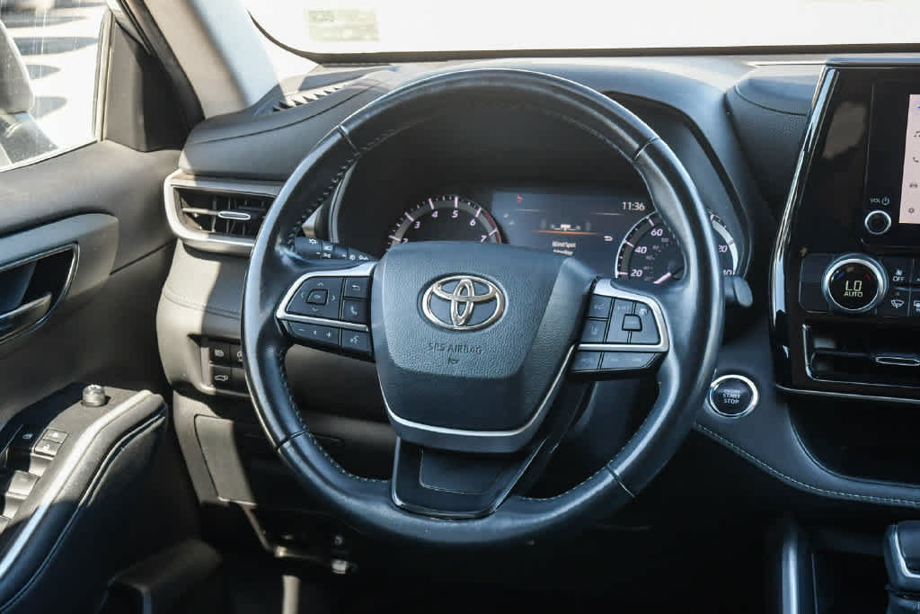 Certified 2023 Toyota Highlander LE AWD/4WD image 12