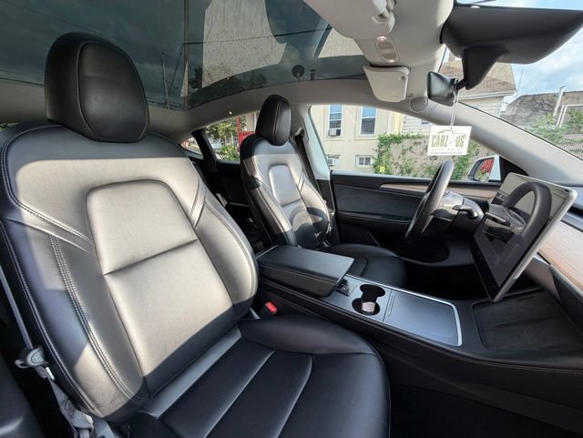 Used 2024 Tesla Model Y Performance AWD/4WD image 25