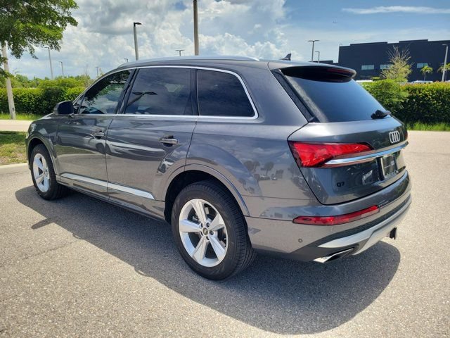 Certified 2025 Audi Q7 2.0T Premium w/ Convenience Package AWD/4WD image 5
